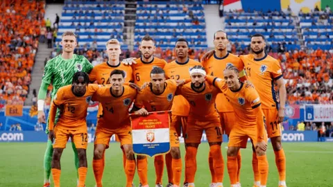 十年春运路，动车情缘录