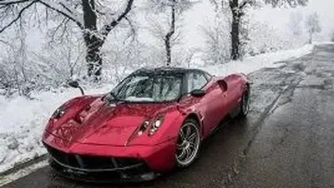 “亚冬会男子冰球赛事中国7-2胜中国台北，晋级四强，央视新闻客户端报道”