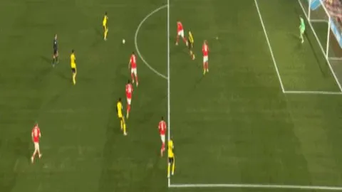 世预赛焦点战！国足对阵澳大利亚门票抢购火爆，15分钟内各大平台售罄一空